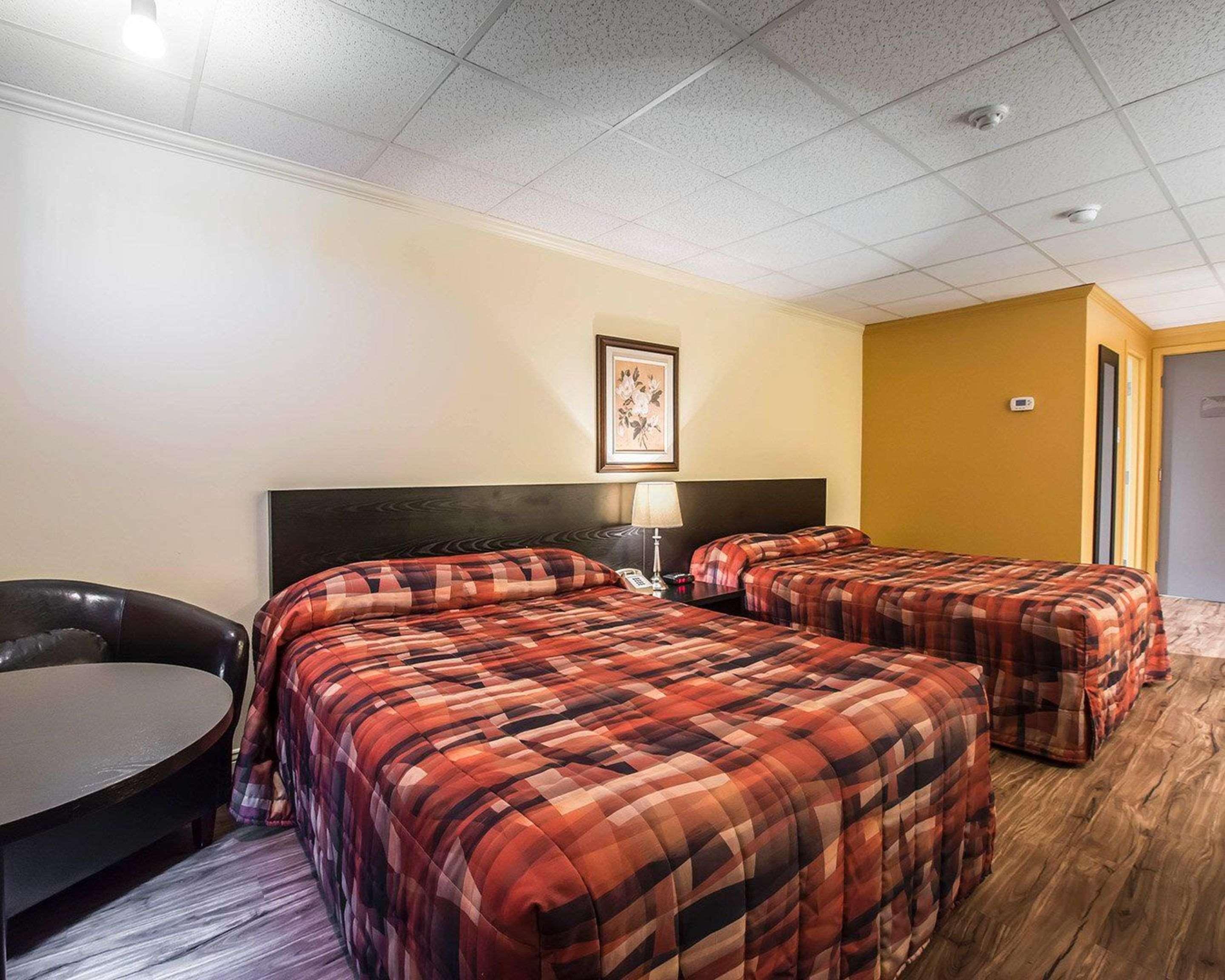 Econo Lodge Montmagny Esterno foto