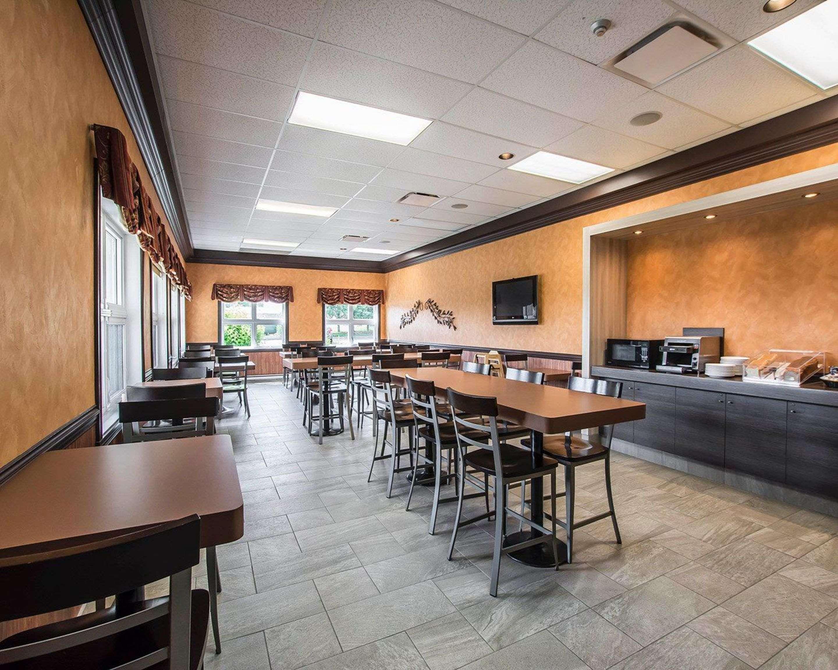 Econo Lodge Montmagny Esterno foto