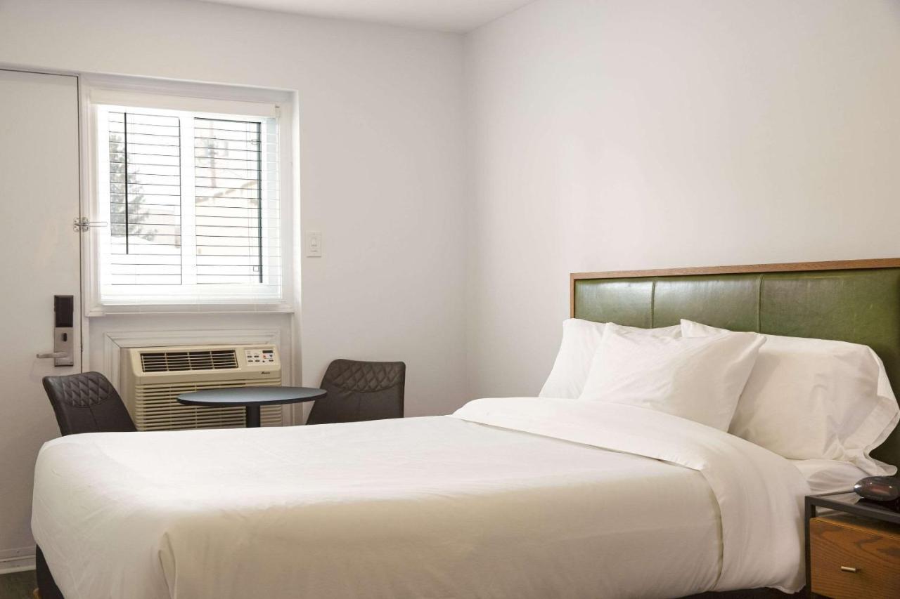 Econo Lodge Montmagny Esterno foto
