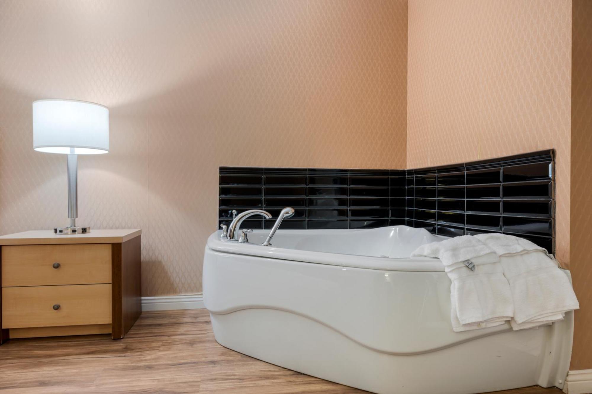 Econo Lodge Montmagny Esterno foto