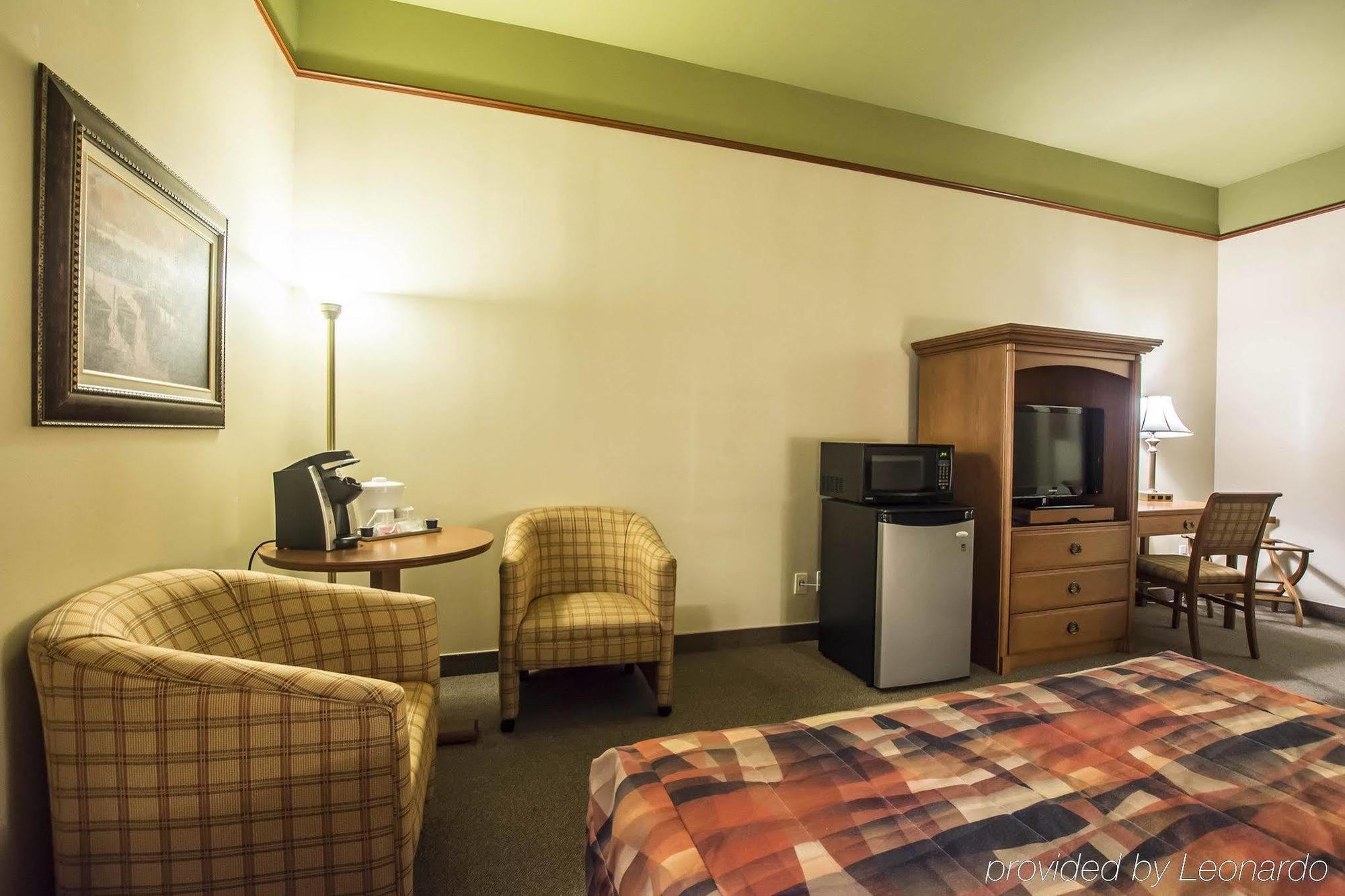 Econo Lodge Montmagny Esterno foto